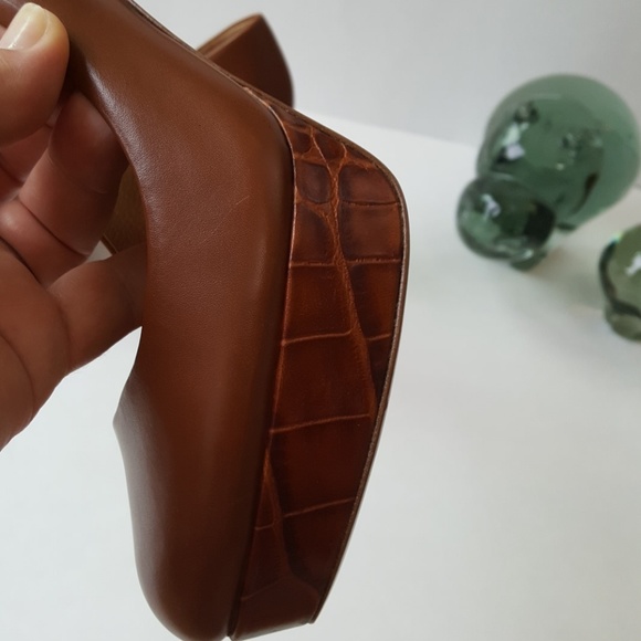 Elie Tahari Tan Platform Heels Size 38.5 - Picture 2 of 8